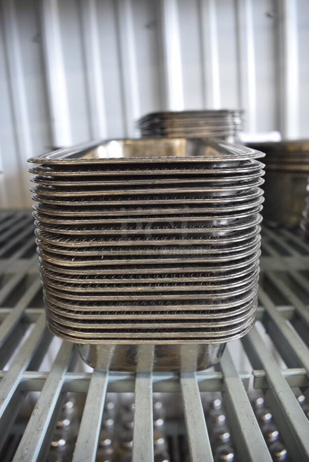 26 Metal Dishes. 9x4.5x1.5. 26 Times Your Bid! - Image 3 of 3