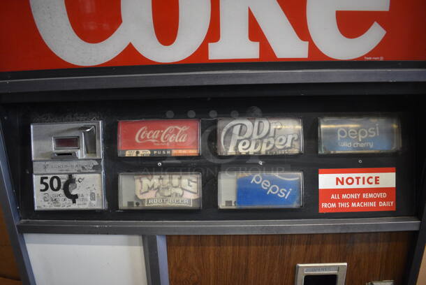 NICE! Metal Commercial Coke Beverage Vending Machine. 27.5x26.5x57.5. Tested and Working! - Image 3 of 6