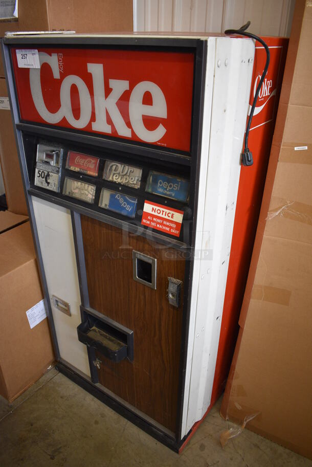 NICE! Metal Commercial Coke Beverage Vending Machine. 27.5x26.5x57.5. Tested and Working! - Image 6 of 6
