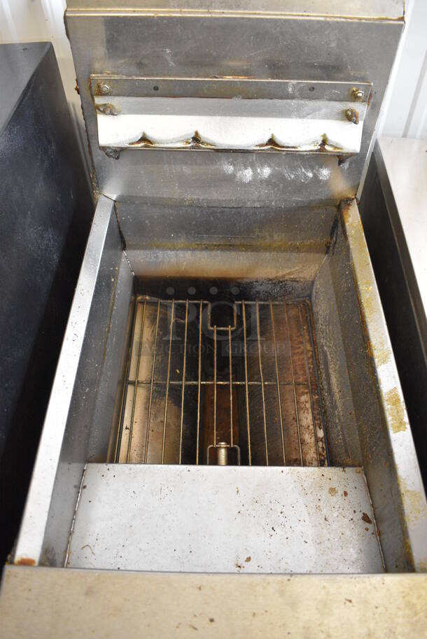 NICE! Frymaster Model MJ145ESD Stainless Steel Commercial Floor Style Natural Gas Powered Deep Fat Fryer. 122,000 BTU. 16x32x47 - Image 3 of 6