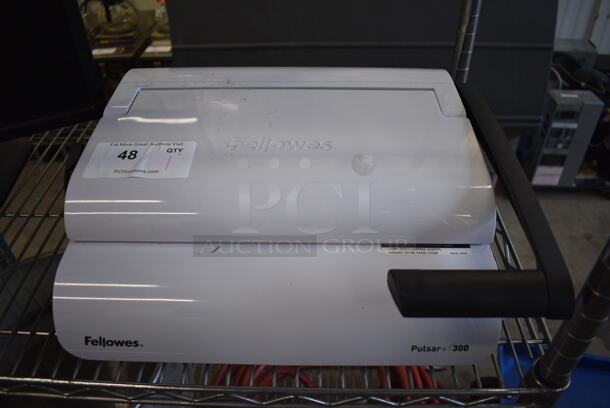 Fellowes Model CRC 50068 Pulsar Plastic Comb Binding Machine. 18x16x5 - Image 1 of 6