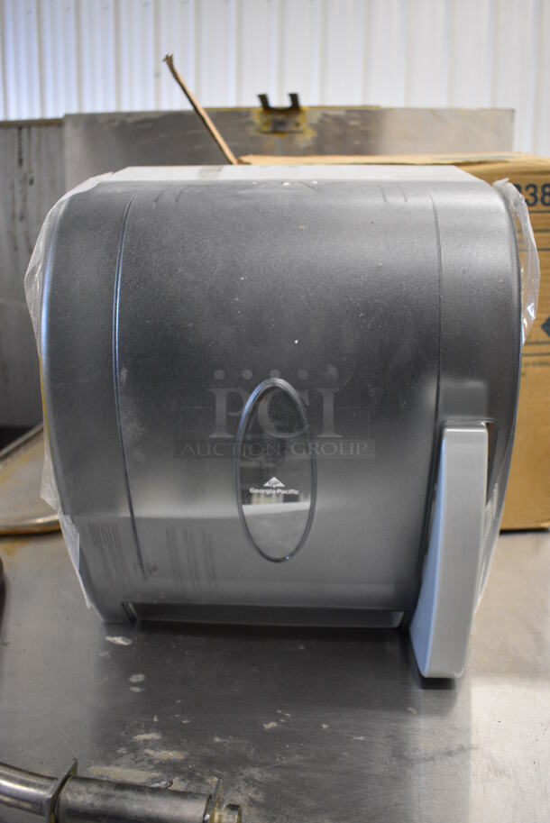 IN ORIGINAL BOX! Georgia Pacific Gray Poly Wall Mount Paper Towel Dispenser. 12.5x11x14 - Image 2 of 6
