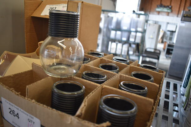 12 Glass Tea Beverage Glasses. 3.5x3.5x4.5. 12 Times Your Bid! - Image 2 of 2