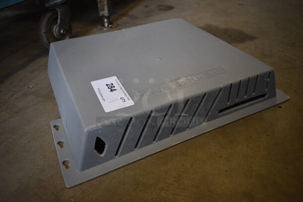 Gray Poly Knife Rack. 20x3.5x16 - Image 2 of 3