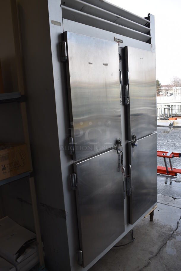 GREAT! Traulsen Stainless Steel Commercial 4 Half Size Door Reach In Pass Through Cooler w/ Metal Racks. 54.5x36x86.5. Cannot Test - Unit Was Previously Hardwired - Image 7 of 7