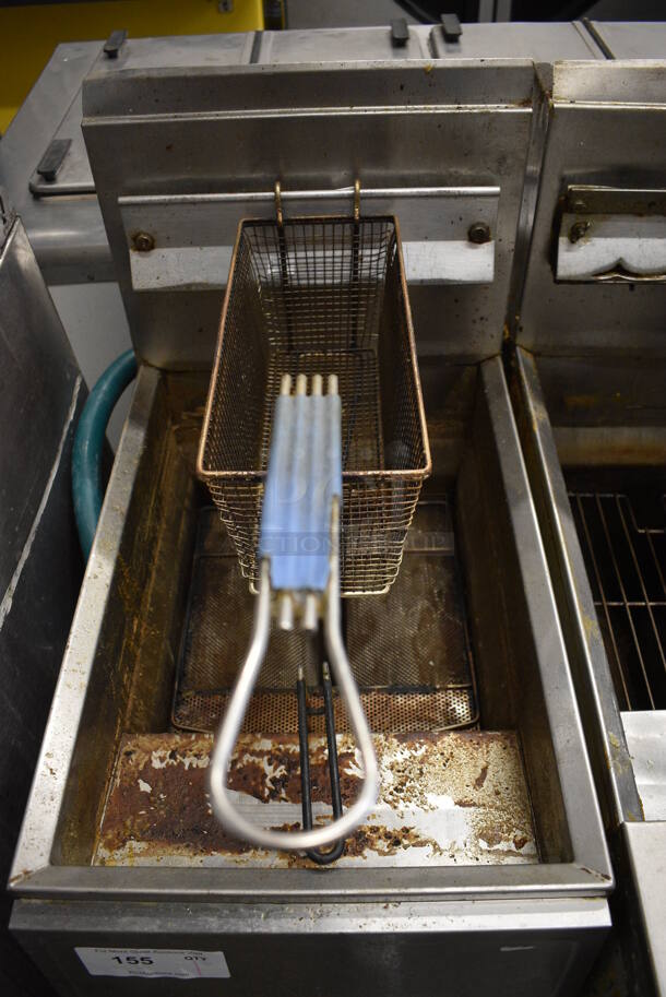NICE! Frymaster Model GF40SD Stainless Steel Commercial Natural Gas Powered Deep Fat Fryer w/ Metal Fry Basket on Commercial Casters. 122,000 BTU. 15.5x29x47 - Image 4 of 7