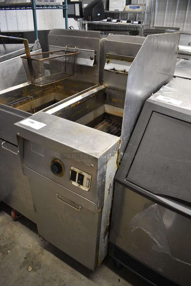 NICE! Frymaster Model MJ145ESD Stainless Steel Commercial Natural Gas Powered Deep Fat Fryer w/ Right Side Splash Guard on Commercial Casters. 122,000 BTU. 16x30x50 - Image 3 of 6