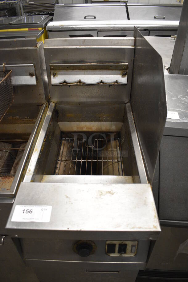 NICE! Frymaster Model MJ145ESD Stainless Steel Commercial Natural Gas Powered Deep Fat Fryer w/ Right Side Splash Guard on Commercial Casters. 122,000 BTU. 16x30x50 - Image 4 of 6