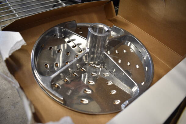 BRAND NEW! Robot Coupe Model RG3 Stainless Steel Commercial Shredding Blade for Food Processor. 7.5x7.5x2 - Image 2 of 6