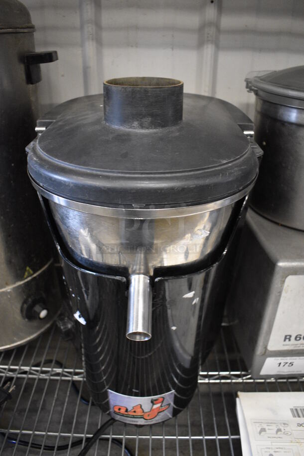 NICE! Automatic Specialty Juicers Metal Commercial Countertop Juicer. 11.5x18x20. Tested and Does Not Power On - Image 1 of 5
