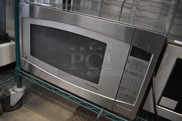 General Electric Chrome Finish Countertop Microwave Oven w/ Plate. 24x18x14 - Image 2 of 5