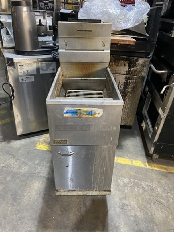 Pitco Commercial Natural Gas Powered 3 Burner Deep Fat Fryer!  With Backsplash! All Stainless Steel! On Legs! 