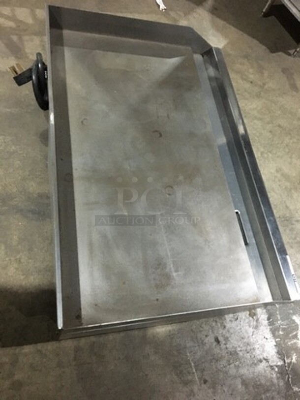 WOW! APW Wyott Commercial Countertop Electric Powered Flat Griddle! With Back & Side Splashes! All Stainless Steel! Model EG36I Serial 120871307015! 208/240V 1/3 Phase! On Legs! - Image 5 of 11