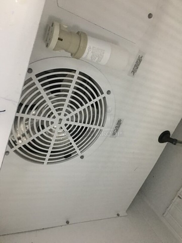 True Commercial Single Door Reach In Freezer! All Stainless Steel! Model T23F Serial 7916296! 115V 1 Phase! On Commercial Casters! - Image 5 of 8
