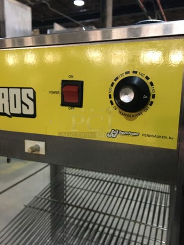 Wisco Commercial Countertop Food Warmer Display Case! Glass All Around Showcase Style! Model OOJJ925 Serial 110281856! 120V! - Image 6 of 9