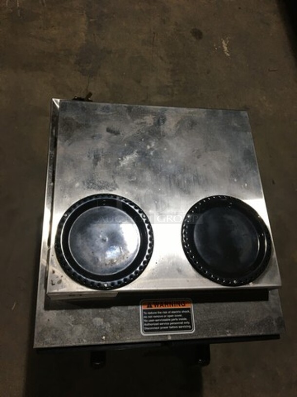 Bunn Commercial Countertop Dual Coffee Brewing Machine! Axiom Series! With 4 Coffee Pot Warming Stations! All Stainless Steel! Model AXIOM2/2TWIN Serial AXTN030162! 120/208/240V! 1Phase! On Legs! - Image 5 of 10