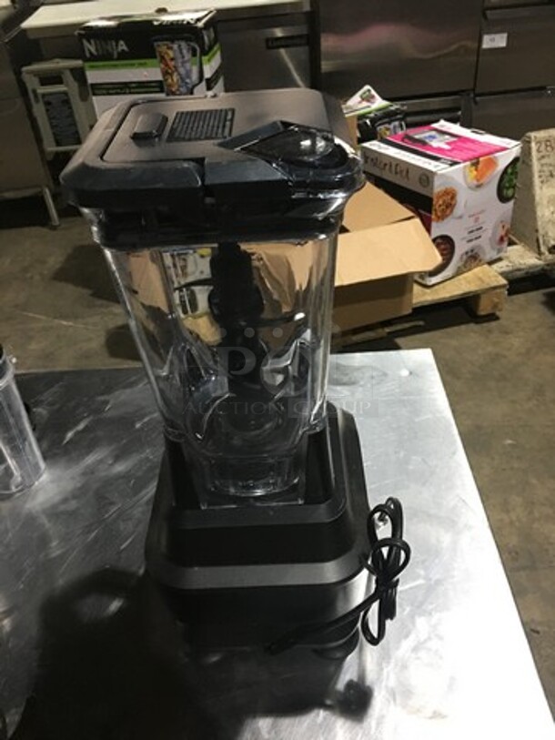 Ninja Commercial Countertop Blender! Model BL77030! 120V! - Image 3 of 9