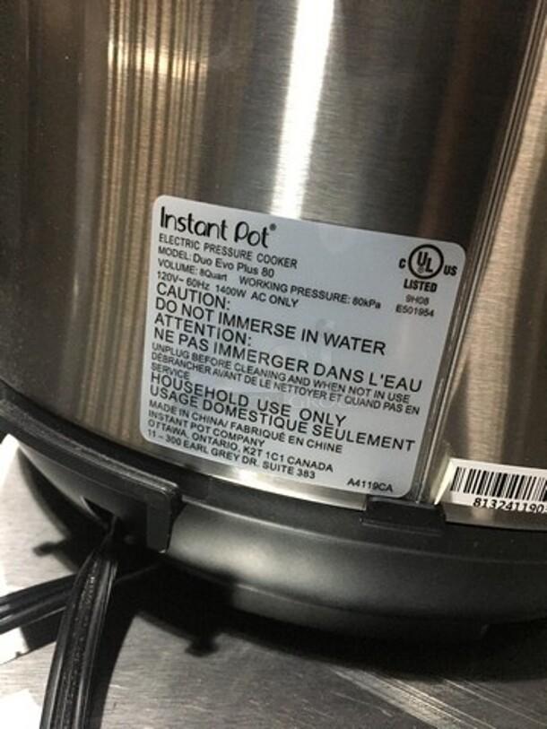 Instant Pot Countertop Electric Pressure Cooker! All Stainless Steel! Model DUOEVOPLUS80! 120V!
 - Image 5 of 8