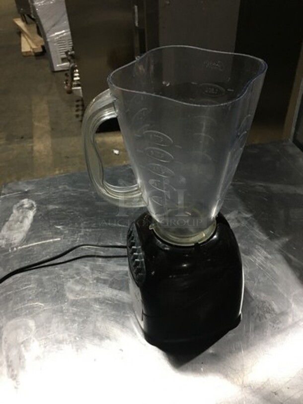 Oster Countertop Blender!  - Image 2 of 7