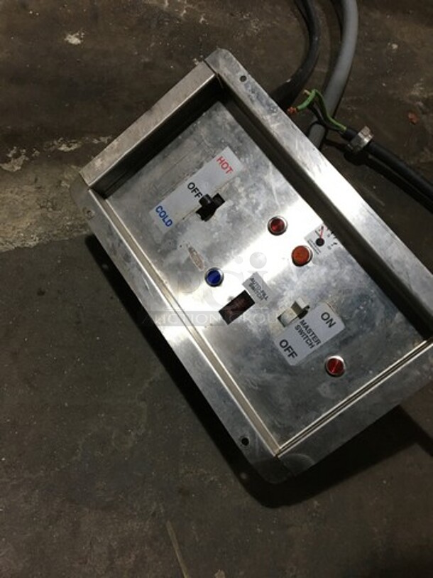 Atlas Metals Refrigerated Drop In Cold Pan/Salad Bar Unit! Model WCMHP3 Serial 16010331A! 120V 1Phase! - Image 7 of 11