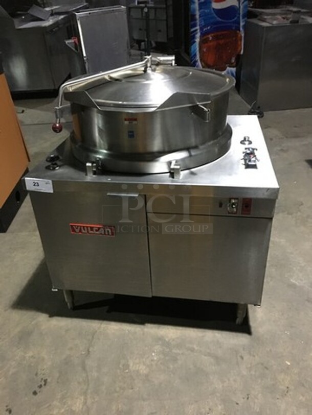 Vulcan Commercial 40 Gallon Tilting Steam Kettle! All Stainless Steel! Model VDMT40 Serial AP10460219AA4687! 120V 1Phase! On Legs!