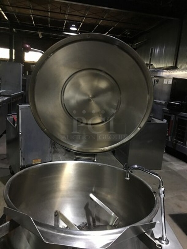 Vulcan Commercial 40 Gallon Tilting Steam Kettle! All Stainless Steel! Model VDMT40 Serial AP10460219AA4687! 120V 1Phase! On Legs! - Image 5 of 10