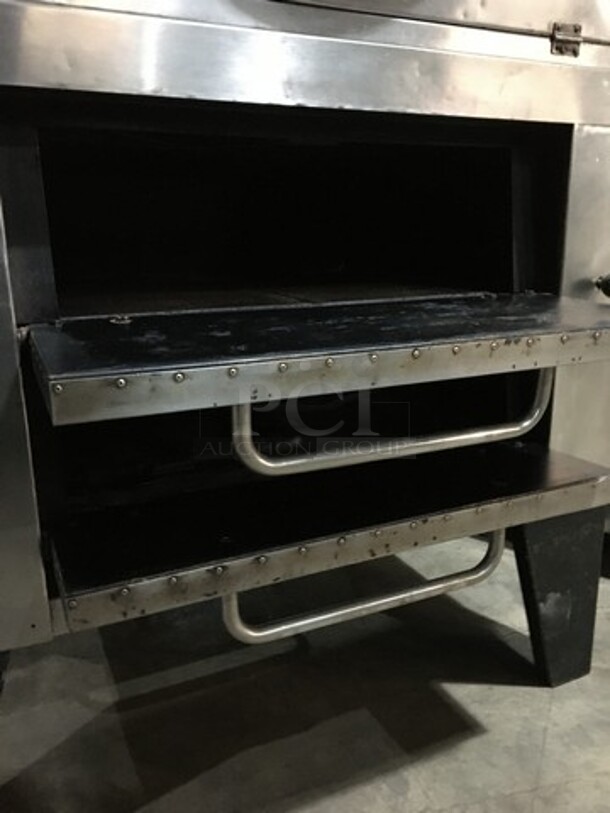 Nice! Attias All Stainless Steel Commercial Natural Gas Powered Double Deck Pizza/ Pita Rotating Baking Oven! On Legs! 2 X Your Bid! Makes One Unit! - Image 4 of 11