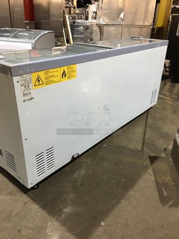 Omcan Commercial Chest Freezer Showcase Merchandiser! With 2 Sliding Top Doors! Model 37815 Serial 690207378158! 115V! - Image 3 of 7