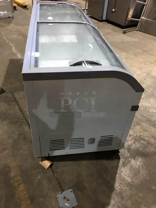 Omcan Commercial Chest Freezer Showcase Merchandiser! With 2 Sliding Top Doors! Model 37815 Serial 690207378158! 115V! - Image 4 of 7