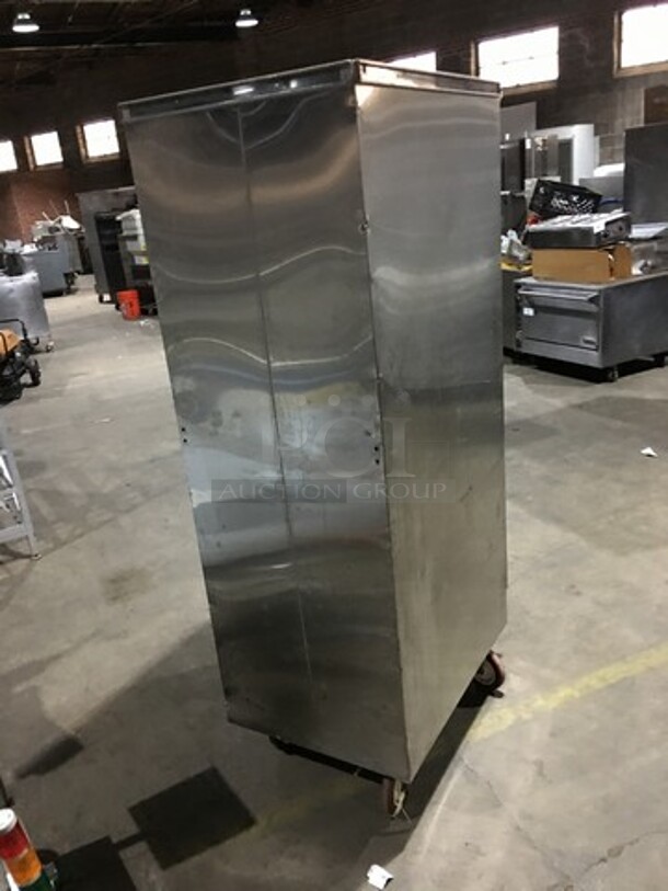 Carter Hoffmann Stainless Steel Food Warming/Proofing Cabinet! Holds Full Size Trays! On Commercial Casters! Model MD110PS! 120V! - Image 3 of 9