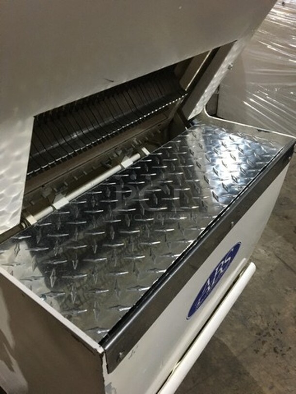ABS Commercial Floor Style Bread Loaf Slicer! On Casters! - Image 6 of 8