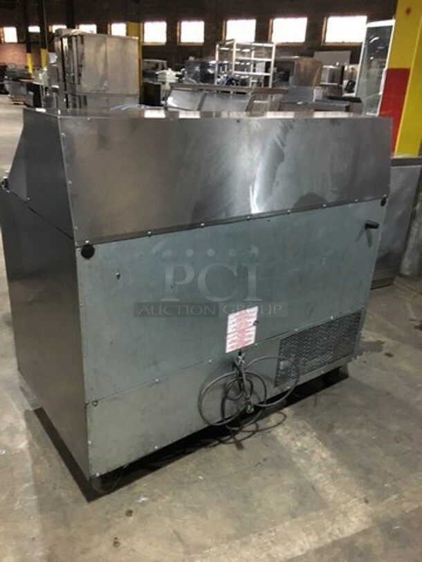 Silver King Commercial Refrigerated Sandwich Prep Table! With Commercial Cutting Board! With 2 Door Underneath Storage Space! All Stainless Steel! Model SKP4812 Serial GKDP091239A! 115V! On Casters! - Image 4 of 10
