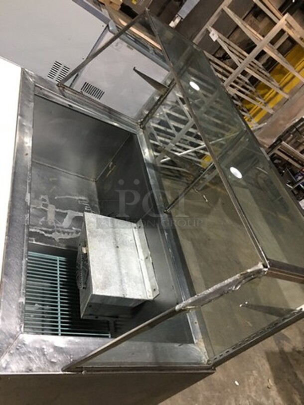 GZG Commercial Refrigerated Sandwich Prep Table! With Sneeze Guard! With Commercial Cutting Board! With 2 Door Underneath Storage Space! All Stainless Steel! Model SC48BM! 115V! On Legs! - Image 10 of 12
