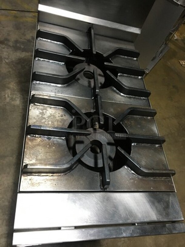 Sweet! Jade Range Heavy Duty Commercial Natural Gas Powered 2 Burner Stove! All Stainless Steel! On Commercial Casters! - Image 5 of 11