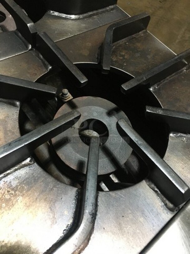 Sweet! Jade Range Heavy Duty Commercial Natural Gas Powered 2 Burner Stove! All Stainless Steel! On Commercial Casters! - Image 6 of 11