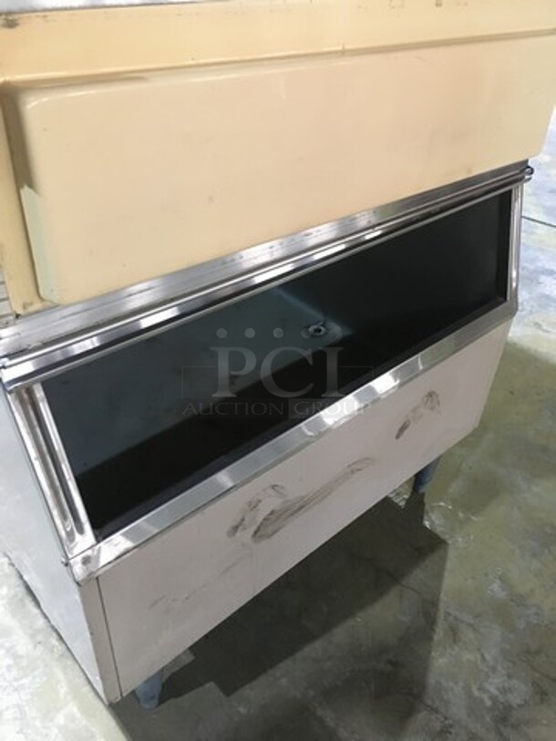 Ice-O-Matic Commercial 1000LBS Ice Making Machine! On Ice Bin! Model ICE1006HA4 Serial 12041280012136! 208/230V 1Phase! On Legs! 2 X Your Bid! Makes One Unit! - Image 6 of 8