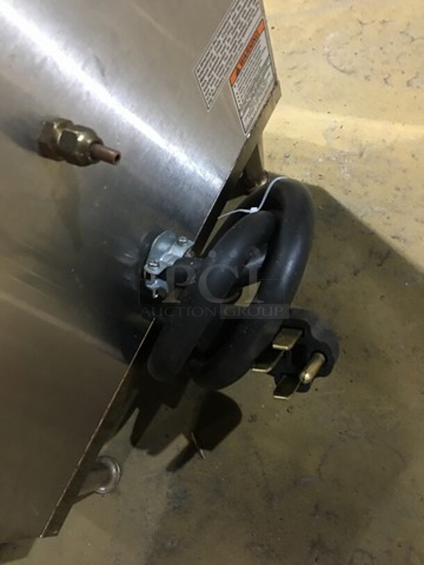 Bunn Commercial Countertop Dual Coffee Brewing Machine! Axiom Series! With 4 Coffee Pot Warming Stations! All Stainless Steel! Model AXIOM2/2TWIN Serial AXTN026390! 120/208/240V! 1Phase! On Legs! - Image 10 of 10