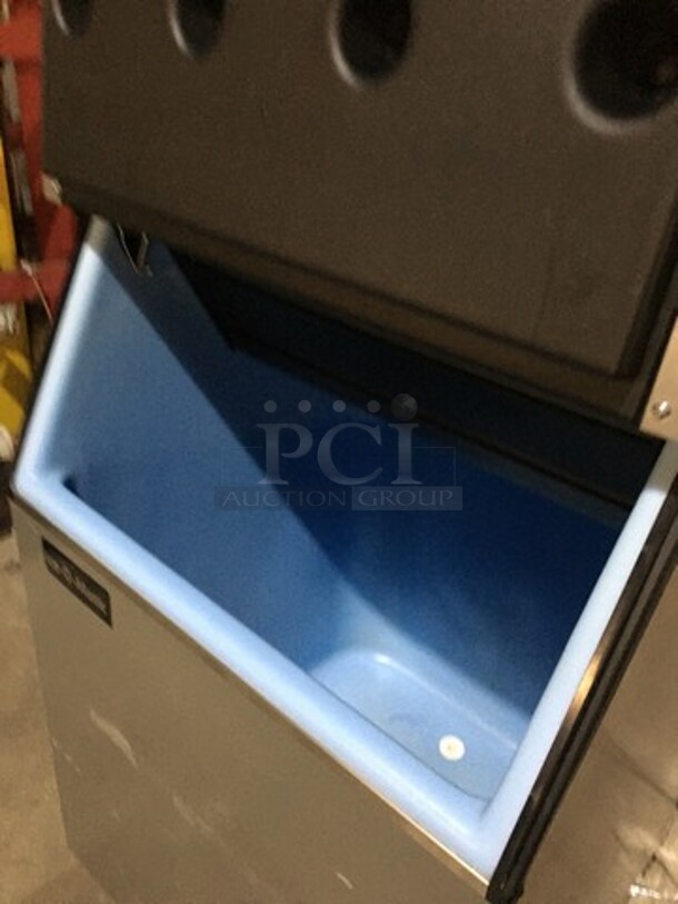 Ice-O-Matic Commercial Ice Making Machine! On Ice Bin! All Stainless Steel! 2 X Your Bid! Makes One Unit! On Legs! Not Tested! - Image 5 of 9