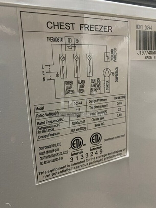 NEW IN THE BOX! Diamond Commercial Chest Freezer! With Manufacturer Warranty! Model DCF44! 115V! - Image 11 of 12
