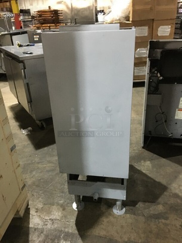 Pitco Commercial Natural Gas Powered Deep Fat Fryer! With Backsplash! All Stainless Steel! Model 35C Serial G14FD035894! On Legs! - Image 3 of 8