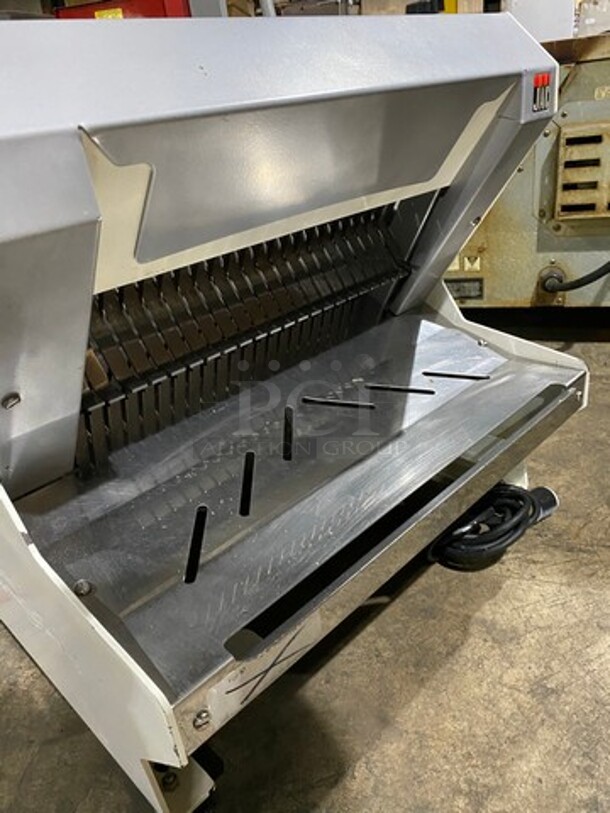 JAC Commercial Countertop Bread Loaf Slicer! 120V! - Image 6 of 8