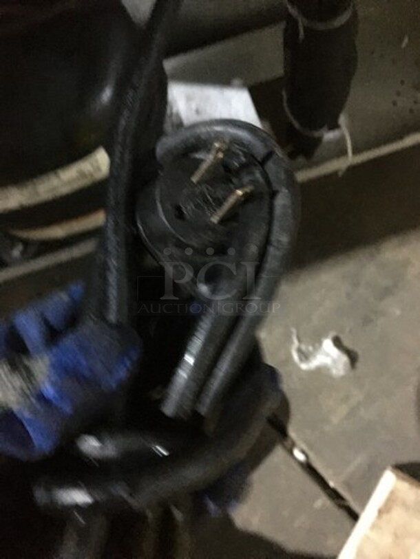 Delfield Commercial 2 Door Lowboy/Worktop Cooler! With Poly Coated Racks! All Stainless Steel! Model UC4048STAR Serial 1105152001793! 115V 1Phase! On Commercial Casters! - Image 9 of 9