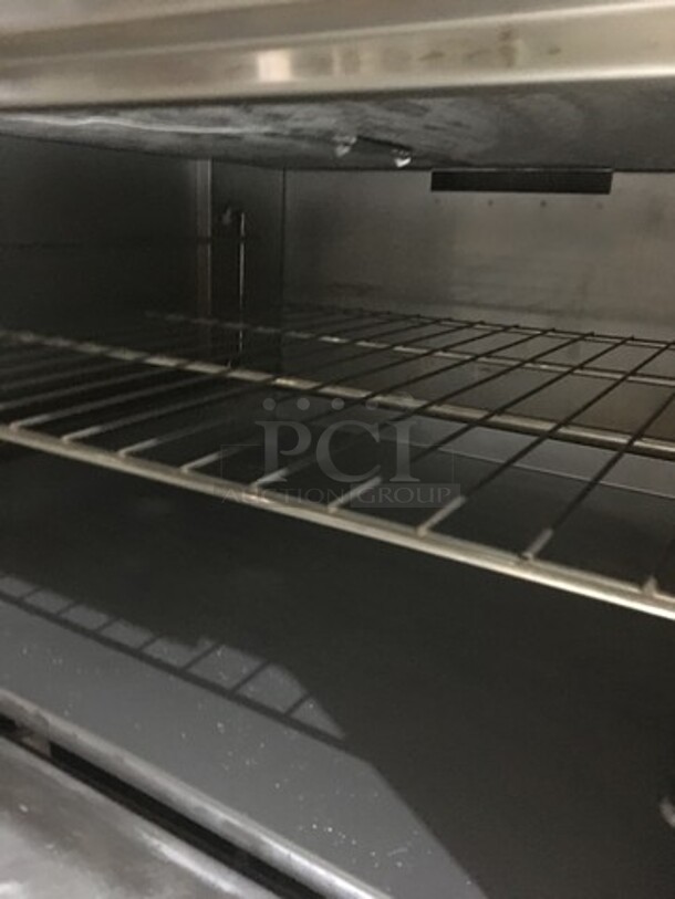 Nice! Jade Range Heavy Duty Commercial Natural Gas Powered WIDE BODY 4 Burner Range! With Full Size Oven Underneath! All S.S.! On Commercial Casters! - Image 8 of 11