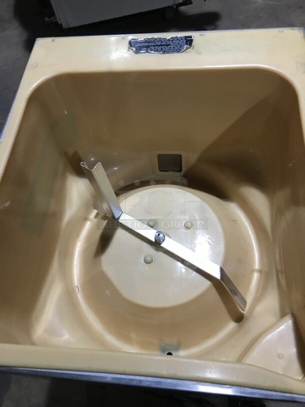 Remcor Commercial Countertop Ice Dispenser! With Drip Tray! All Stainless Steel! - Image 5 of 6