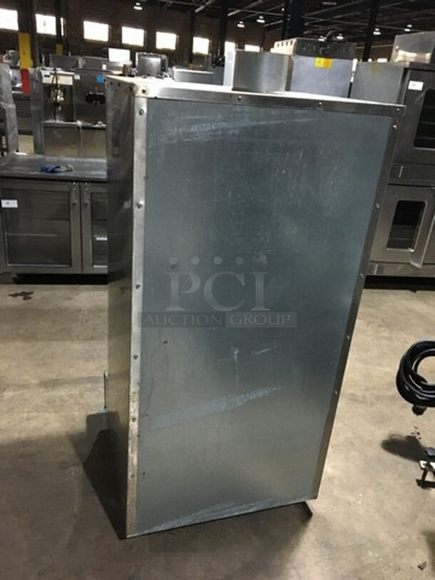 FABULOUS! Town Commercial Natural Gas Powered Smoker! All Stainless Steel Body! Model SM30RSSN Serial 201864! - Image 4 of 8