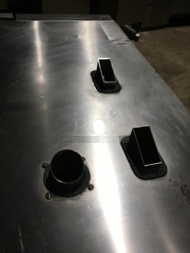 Electrolux Natural Gas Powered Air-O-Convect Combi Oven! With View Through Door! All Stainless Steel Body! Model AOS062GKP1 Serial 40510001! 120V! On Legs! - Image 5 of 12