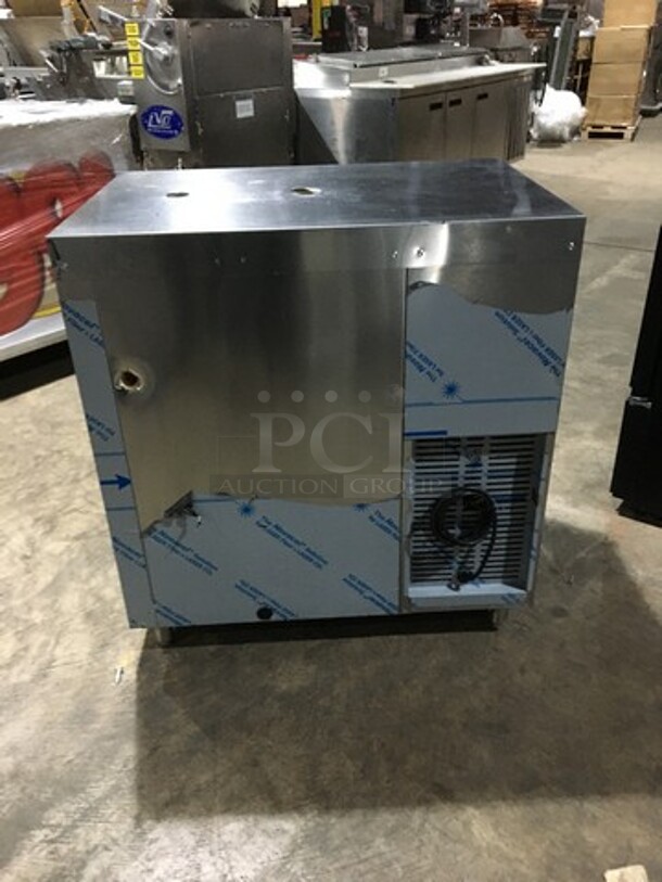 Perlick Commercial Single Door Refrigerated Draft Beer System! All Stainless Steel! Model DZS36 Serial 782829! 115V 1Phase! - Image 3 of 9