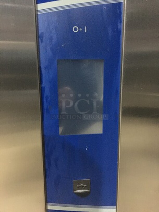 Electrolux Natural Gas Powered Air-O-Convect Combi Oven! With View Through Door! All Stainless Steel Body! Model AOS062GKP1 Serial 40510001! 120V! On Legs! - Image 8 of 12