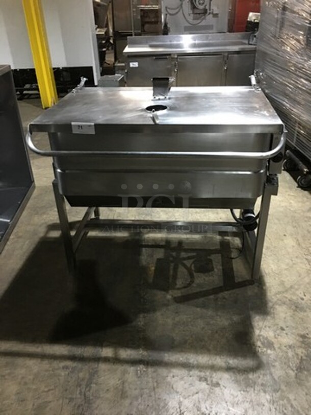 WOW! Groen All Stainless Steel Natural Gas  Powered 40LB Tilted Braising Pan/Skillet! On Legs!