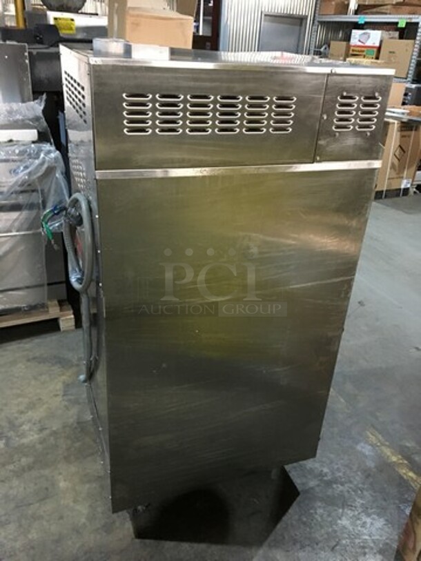 BEAUTIFUL! 2008 Yield King Commercial Electric Powered Omnivection Smoker/Steamer! All Stainless Steel! Model YK200 Serial Y20019! 208V 1Phase! On Commercial Casters! - Image 3 of 11